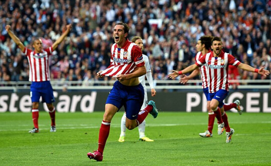 利物浦主力萨拉赫连续三轮替补，怒斥教练斯洛特，暗示可能离队。（利物浦核心萨拉赫连续三轮无缘首发，怒批主帅斯洛特，暗示或将离队）