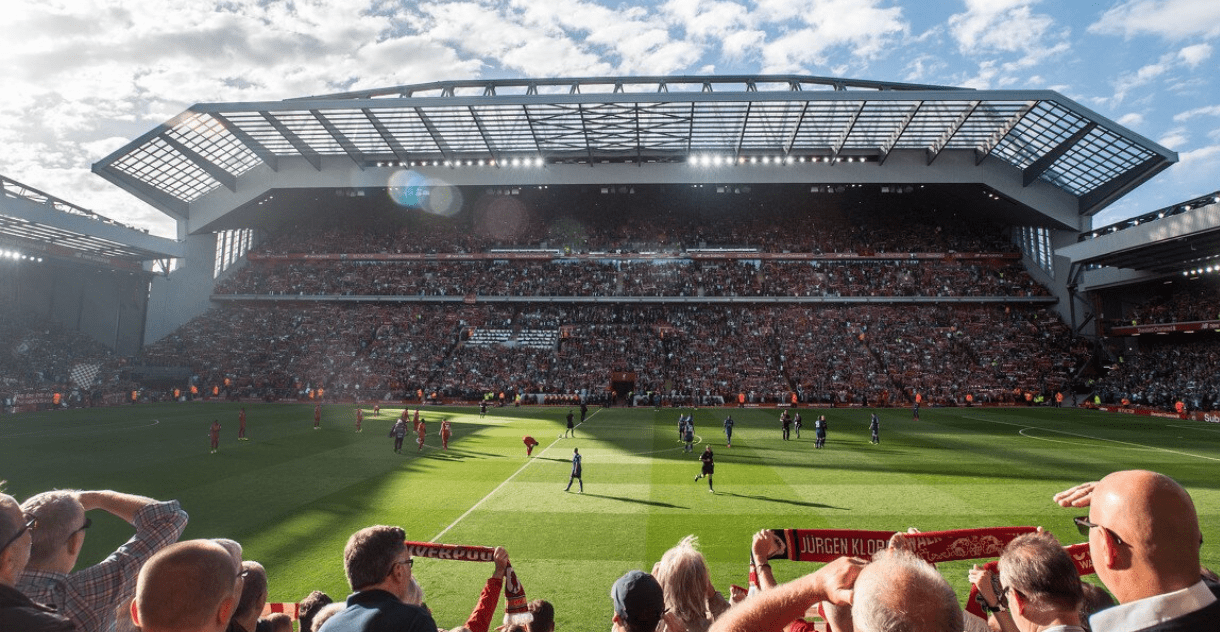 致敬球队传奇，多特官方商城为球迷免费印11号罗伊斯（多特蒙德官方商城免费印制罗伊斯11号 致敬球队传奇）