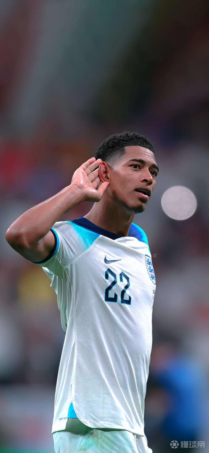 科莫vs萨索洛：尼科-帕斯、阿尔韦托-莫雷诺首发，马蒂奇、贝拉尔迪出战（科莫对阵萨索洛：尼科-帕斯与阿尔韦托-莫雷诺先发，马蒂奇、贝拉尔迪出战）