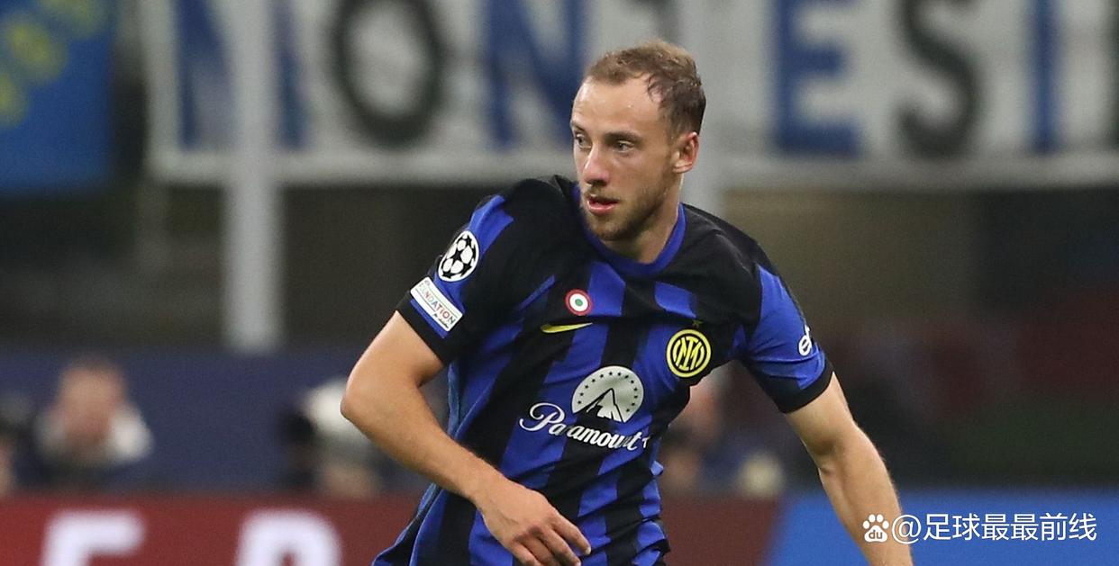 苏格兰晋级世界杯，前曼联炸弹小队成员社媒祝福麦克托米奈（苏格兰闯进世界杯，前曼联“炸弹小队”成员发文祝贺麦克托米奈）