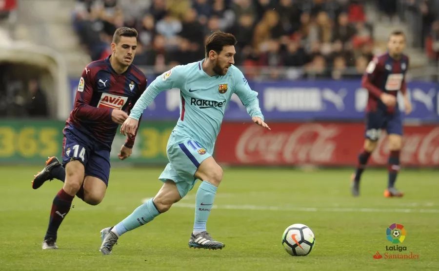 东契奇场均30.8分最高！湖人队史得分榜：老詹26.4分，科比25.1分（东契奇场均30.8分领跑，湖人队史场均得分：詹姆斯26.4分、科比25.1分）