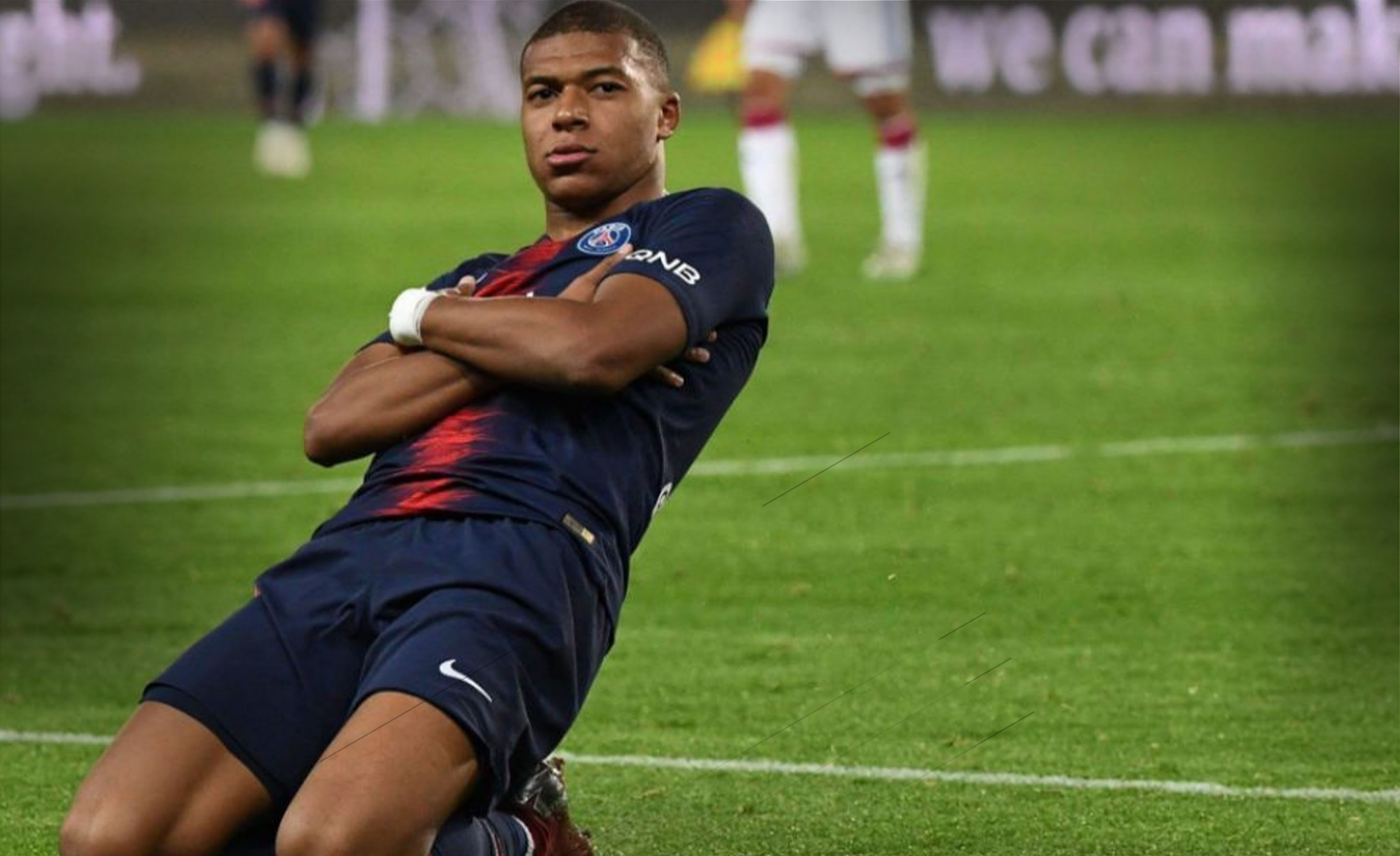 杨明洋妻子赴韩国观战亚冠：成都亚冠首个客场积分，值得骄傲（杨明洋妻远赴韩国观战，成都斩获亚冠客场首分令人自豪）