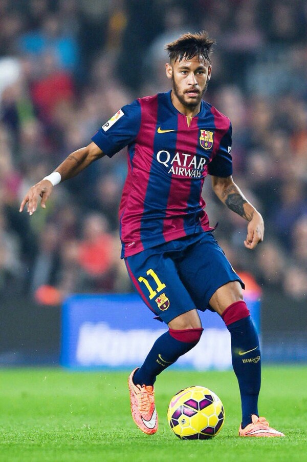 瓜帅执教千场里程碑大战利物浦 数据：曼城赢球（瓜帅千场里程碑战利物浦 数据显示曼城取胜）