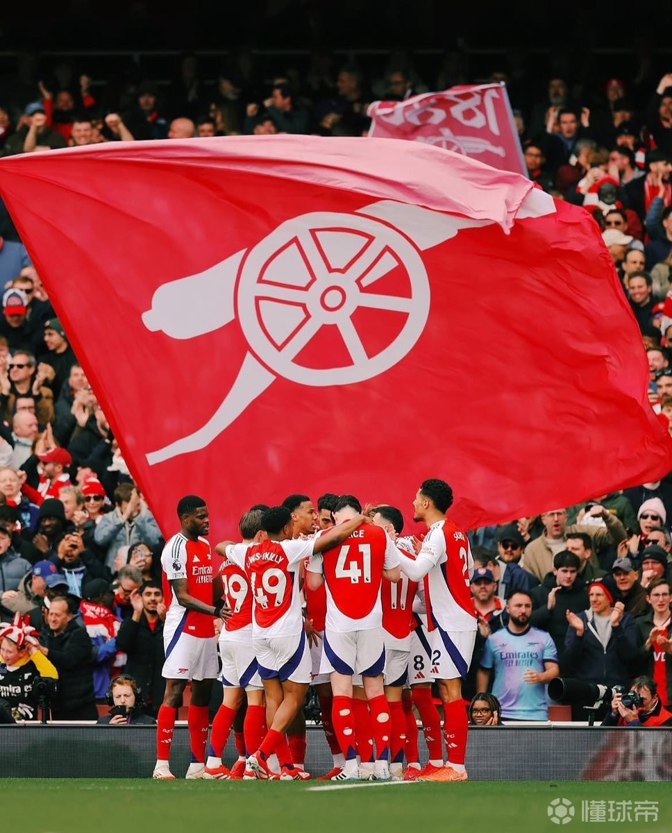 环球足球奖2025年度最佳球员候选：姆巴佩在列，巴黎8人入选（2025环球足球奖最佳球员候选出炉：姆巴佩上榜，巴黎共有8人入选）