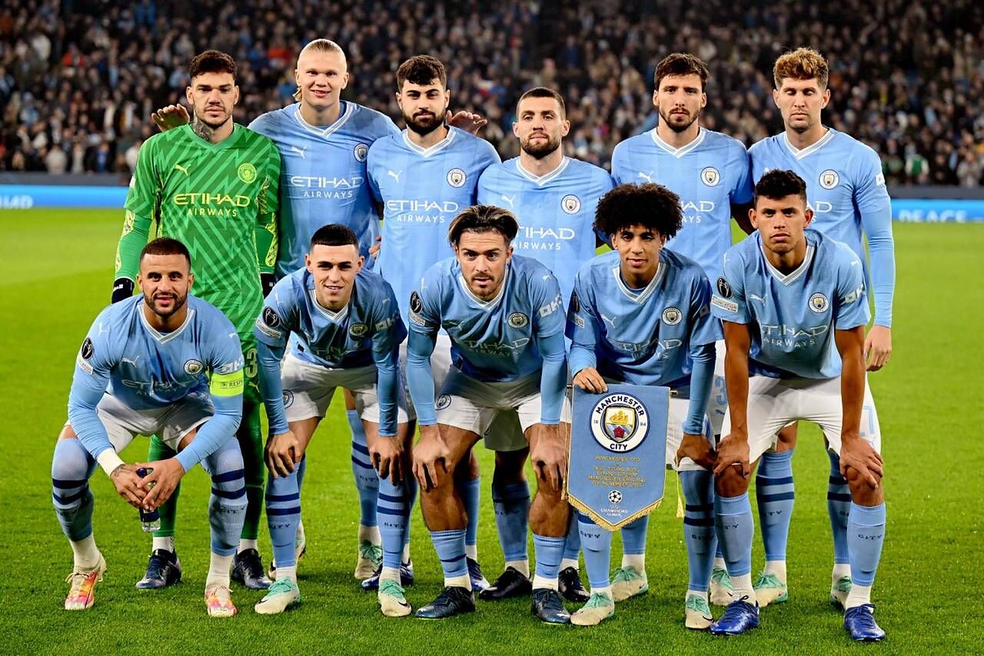 英媒：曼联准备以3000万英镑的价格出售霍伊伦（英媒称曼联愿以3000万英镑出售霍伊伦）